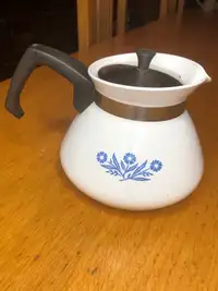 Vintage Corning Ware 6-Cup Coffee/Tea Pot Cornflower Design