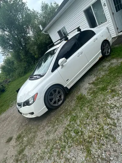 -2011 -As is -5spd manual -428300km -Needs a clean and some TLC -Will need some work to pass safety...