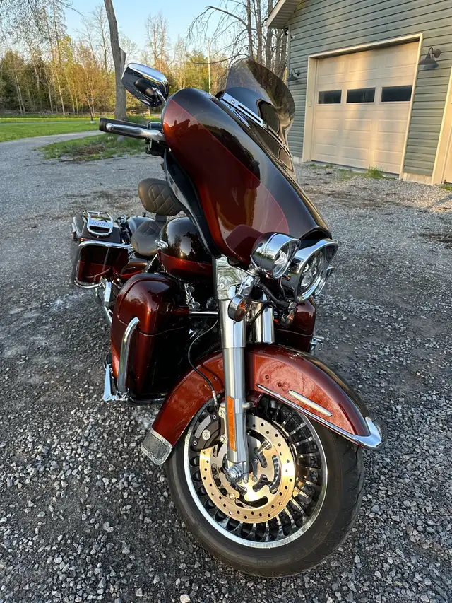 Harley Davidson Elctra Glide Ultra Limited in Touring in Ottawa - Image 6