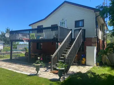 Beautiful 5 bedrooms cottage at Rice Lake, can accommodate up to 12 guests with 5 parking spaces. A...