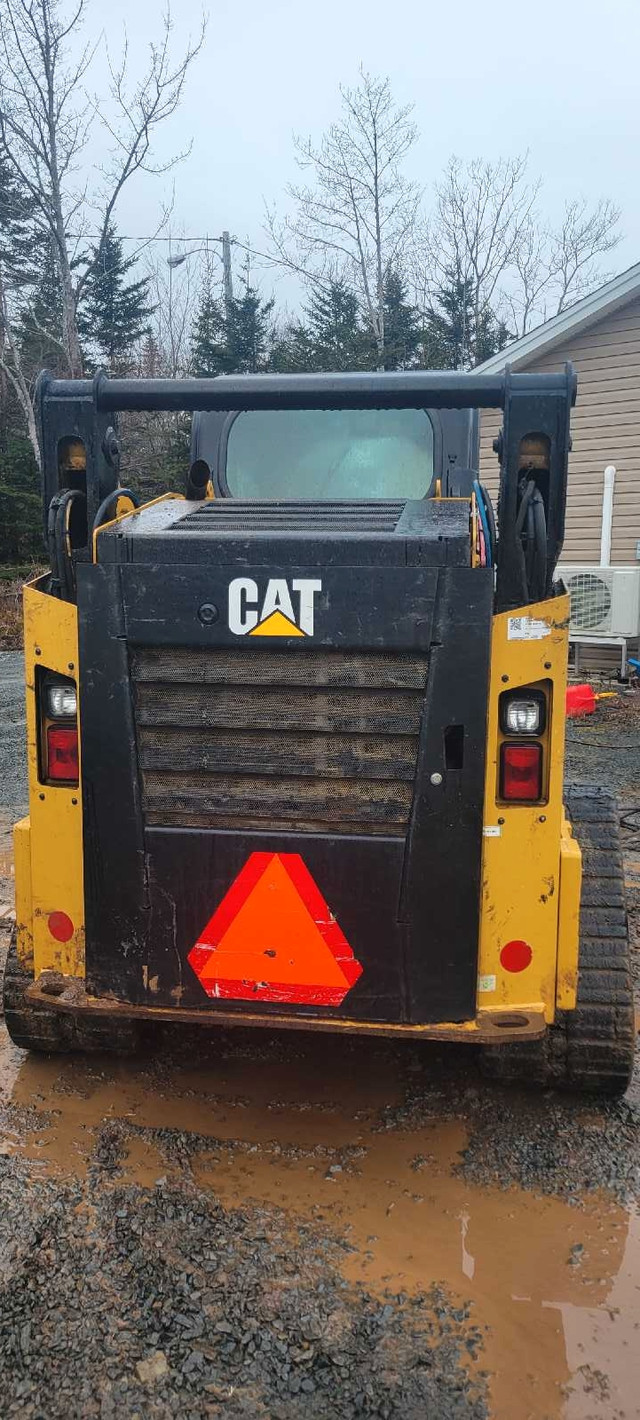 259 d cat skidsteer in Storage Containers in Cole Harbour - Image 3