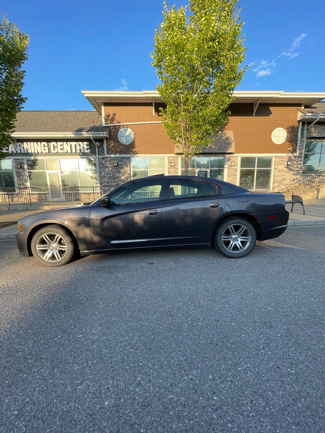 2014 Dodge Charger SXT in Cars & Trucks in Calgary - Image 4