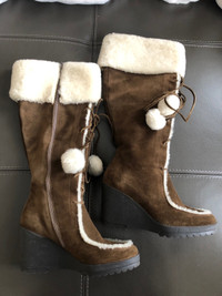 Coach leather woman winter boots. Like new.