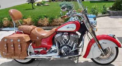 Experience the classic open road with this stunning 2019 Indian Chief Vintage, featuring its iconic...