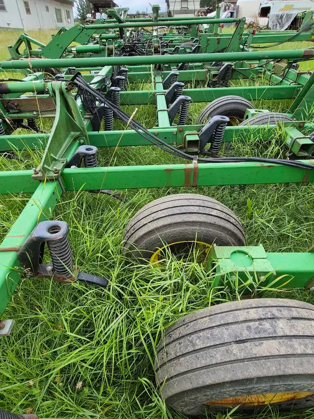 Cultivator537534522637701125