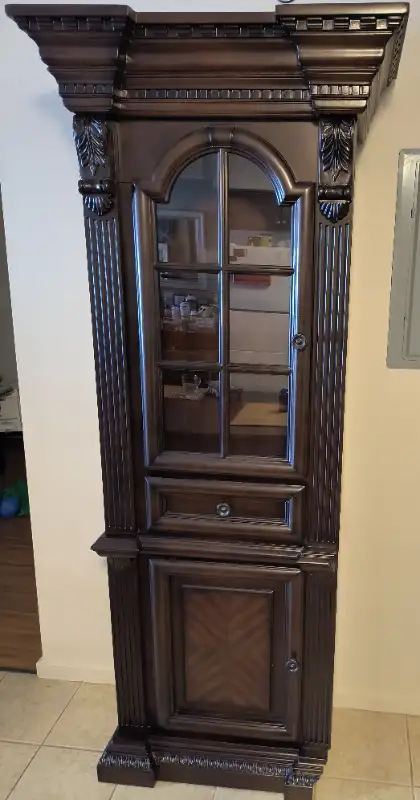Living Room Credenza China Cabinet in Hutches & Display Cabinets in St. Catharines - Image 5