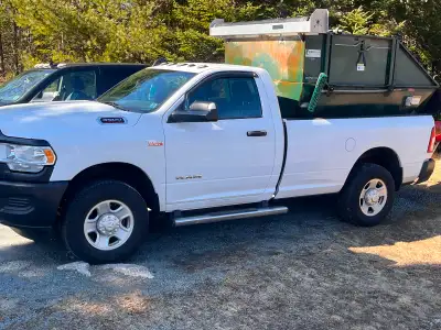 Selling a dump box , can be fitted on a pick up, flat deck , trailer etc. Great for RV park pick ups...
