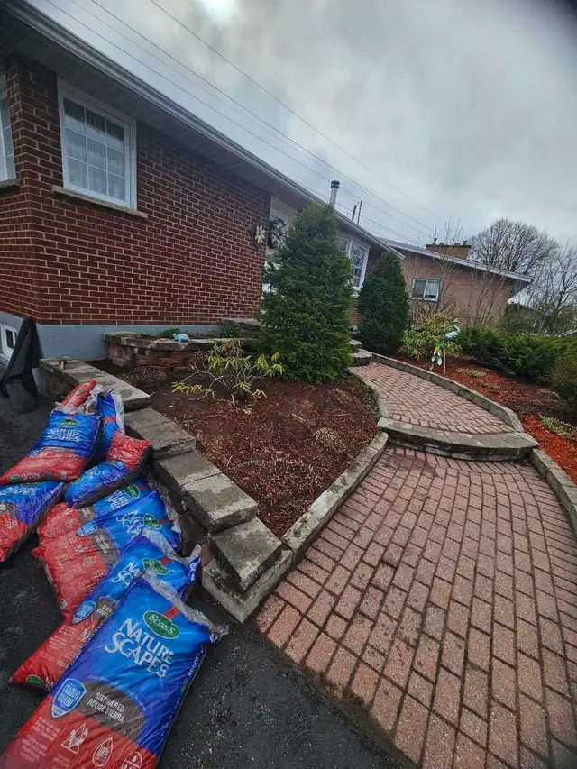 INTERLOCK & LANDSCAPING SERVICES542066804785817608