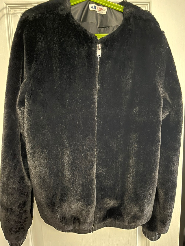Kids faux fur black bomber jacket  in Kids & Youth in Markham / York Region