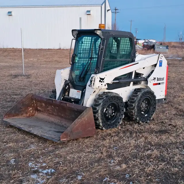 2016 Bobcat S550 Skid Steer Loader - Joystick Controls in Other in Prince Albert - Image 4