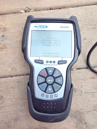 Used code reader. Don't use anymore. Paid ove $800 cad for it 5 years ago or so. Works as it should....