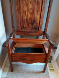 Entry Chair with storage 