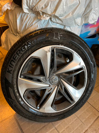 4 Nearly new Hankook Kinergy 215/55R16 on Civic rims, covers
