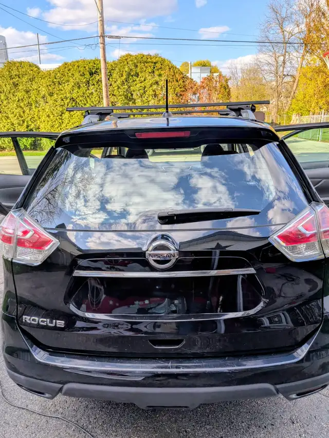 2016 Nissan Rogue in Cars & Trucks in Oakville / Halton Region - Image 7