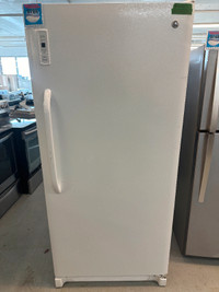 Congélateur GE blanc une porte white freezer single door  32"