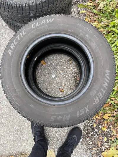 winter tires 225/70 r16 90%