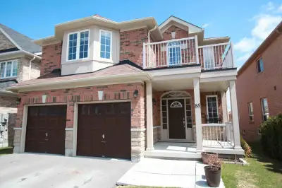 Beautiful Large 4-bed House for Rent in Newmarket