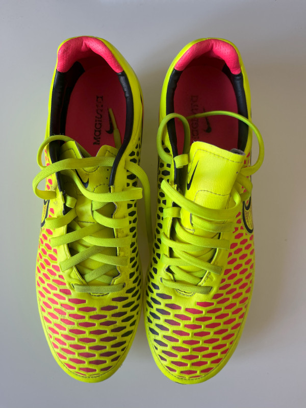 Men's Size 9 - Nike Magista Orden Soccer Cleats/Boots in Soccer in City of Toronto - Image 3