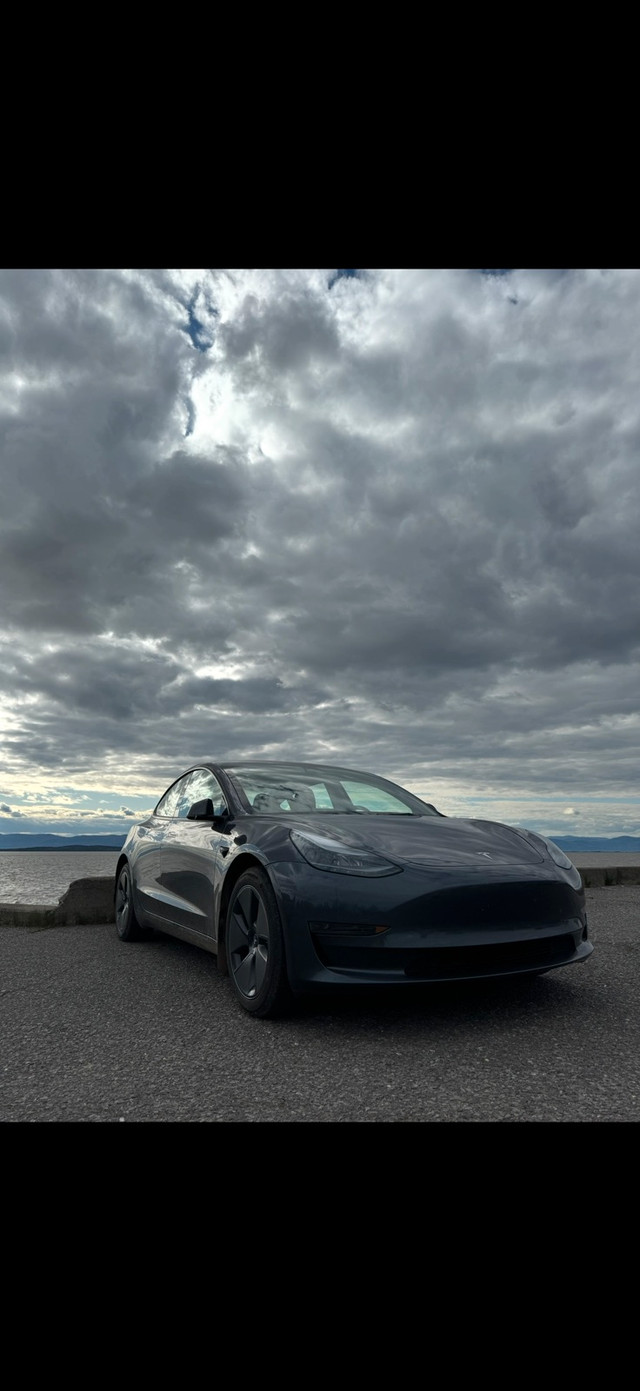 Tesla Model 3 dans Autos et camions  à Ville de Québec