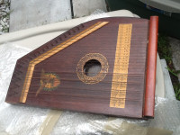 Harpe Hawaiian Antique