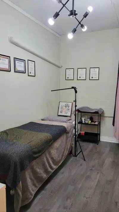 The location is busy (6299 Quinpool Rd) Rates from $950 (One month) Includes WiFi and Utilities,2Bed...