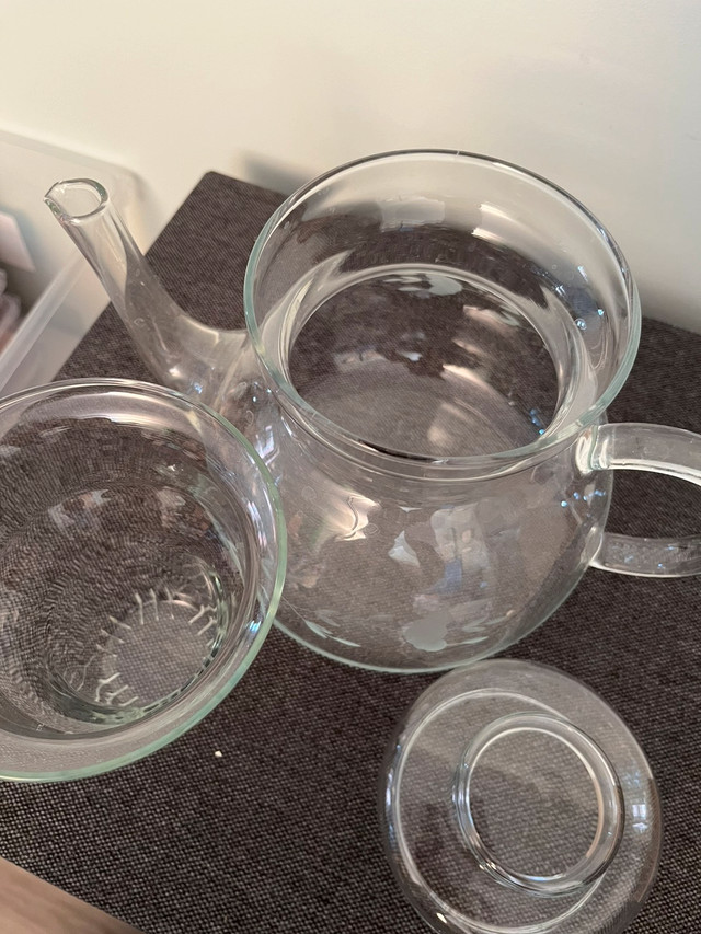 Princess House Glass Tea Pot EUC $20  in Kitchen & Dining Wares in Edmonton - Image 3