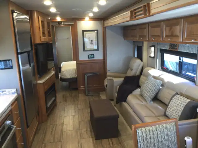Class a motorhome in RVs & Motorhomes in Delta/Surrey/Langley - Image 12