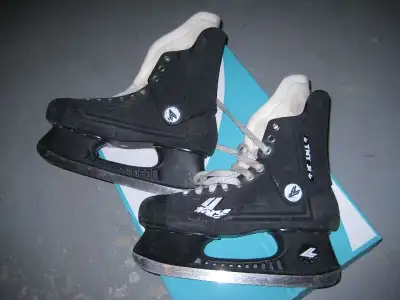 4 PAIRS  of boys SKATES  (175 for all), View more