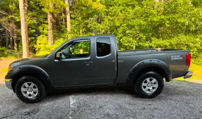 Selling my 2006 Nissan Frontier Nismo 4 X 4 Edition KingCab pickup truck. *V6 engine *303K *Transmis...