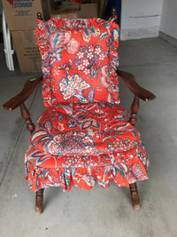OCCASIONAL CHAIR - Antique