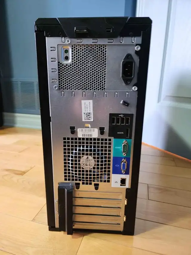 DELL PC-Server- EDGE T110ii XEON E3 E31220, 32 GB 11 TB SAS DR in Servers in Longueuil / South Shore - Image 7