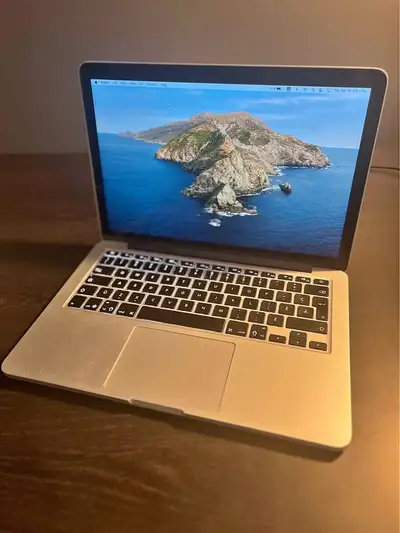Macbook pro 2015 parfaite condition aucun scratch comme neuf, View more