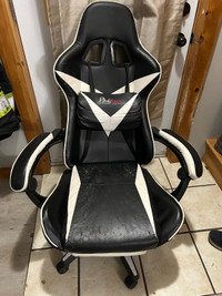 Free gaming chair