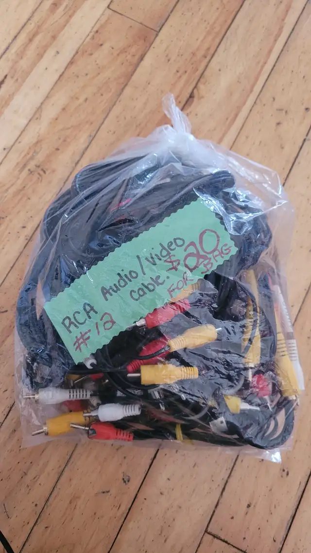 VARIETY OF CHARGERS AND CORDS UNSURE IF THEY WORK. KELLIGREWS PI in Other in St. John's - Image 5