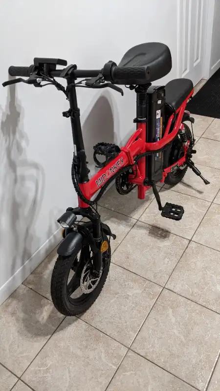 PETIT VÉLO ÉLECTRIQUE 400W, MOTEUR 48V. BATTERIE 25Ah, ROUES 14" in eBike in Drummondville - Image 3