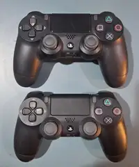Used - Sony PS4 DualShock controller original (1 unit) mint.