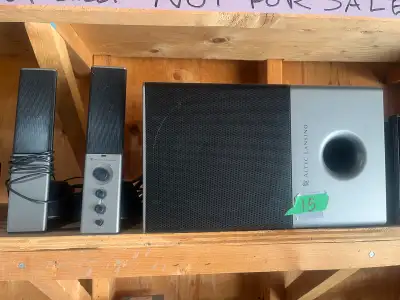 stereo and speakers , View more