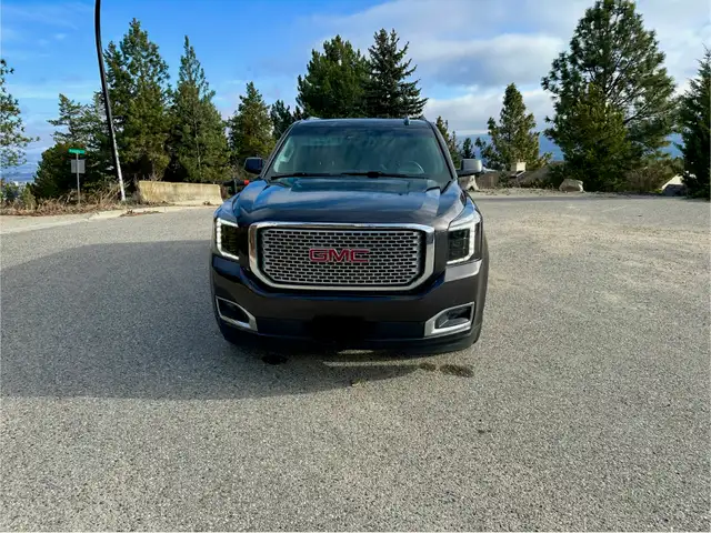 2017 GMC Yukon XL Denali 4WD in Cars & Trucks in Kelowna - Image 3