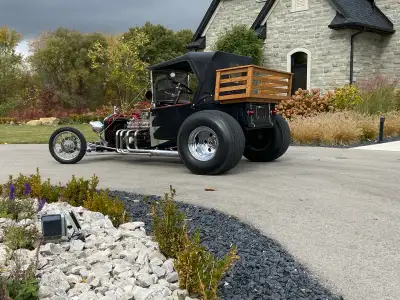 1923 T Bucket v-8 auto. Solid custom frame very well built car