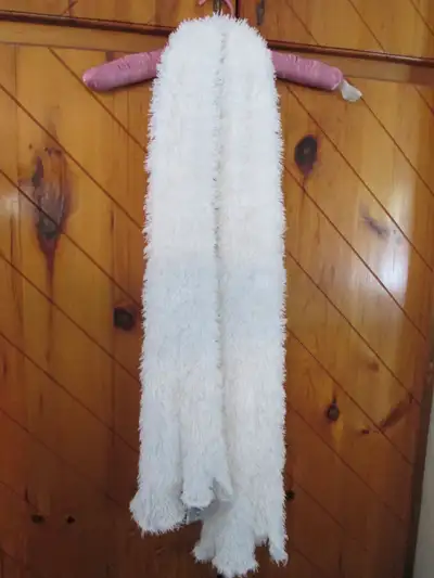 ladies fancy white scarf (new), View more