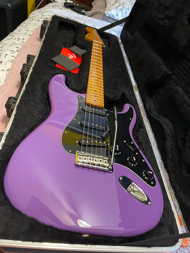 2018 Jimi Hendrix. Mint  /Rare Colour in Guitars in City of Halifax