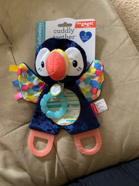 Infantino Cuddly Teether