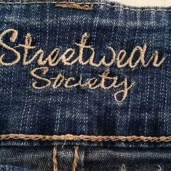 Blue Denim Streetwear Society Jean Shorts Size 3 in Other in Markham / York Region - Image 8