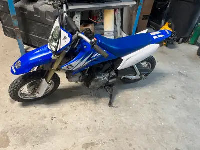 2006 Yamaha TTR50e dirt bike. 50cc 4 stroke. Electric start. New carb and battery. Very good conditi...