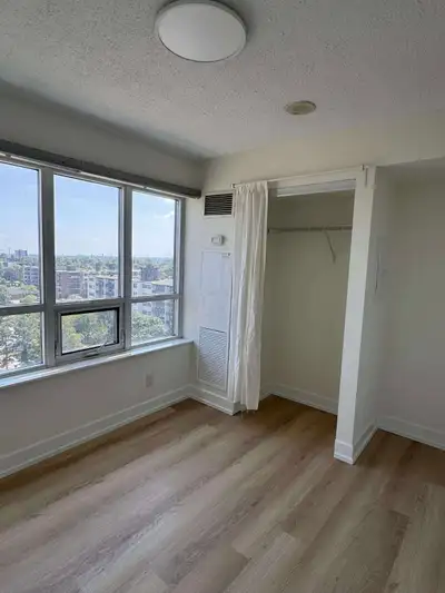 Spacious south-west facing 2 bedroom, 2 bathroom unit. The unit comes partially furnished with a que...