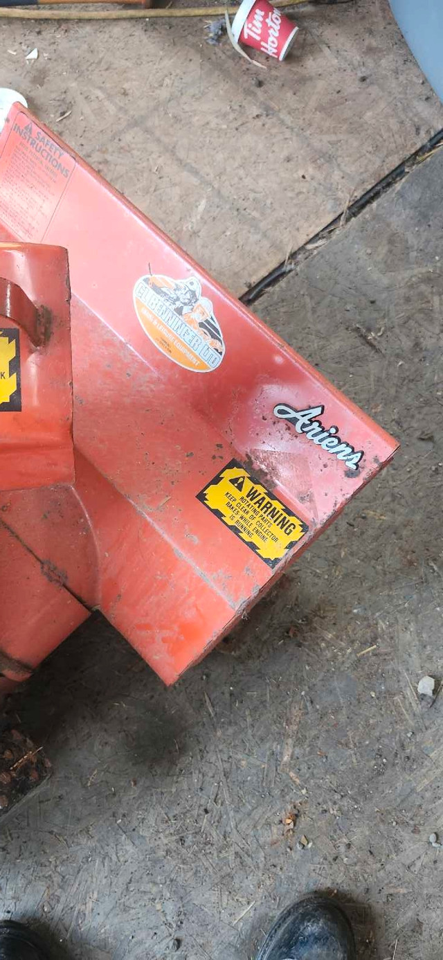 Snowing Blower Ariens in Snowblowers in Chatham-Kent - Image 2