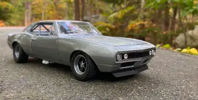 1967 Camaro Z/28 diecast model in 1:18 scale . Special Finish Limited Edition that was produced by G...