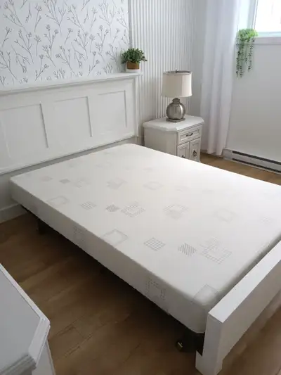Matelas neuf pour lit double, View more