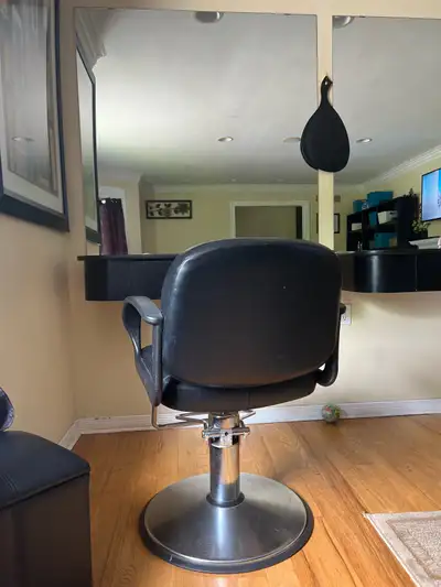 2 full stations. It includes a stylish station, comfortable chair, and a sleek mirror. * Includes: S...