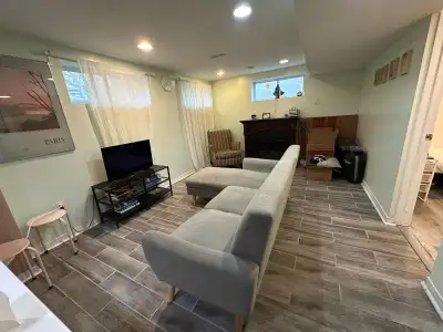 Close to all amenities, Subway station, Seneca college, Fairview mall, Nymark plaza, highways, super...